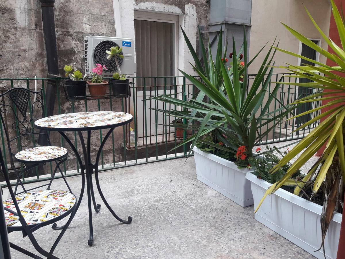 Отель Al Molo Sant'Eligio Таранто Экстерьер фото